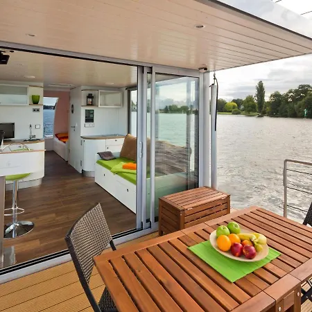 Houseboat On The Dahme Botel *